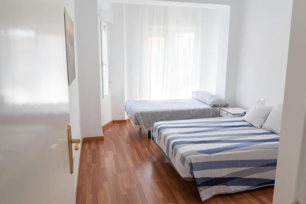 Apartamento Alexa, A 800Mts Catedral Wifi Smart Tv Murcia Kültér fotó